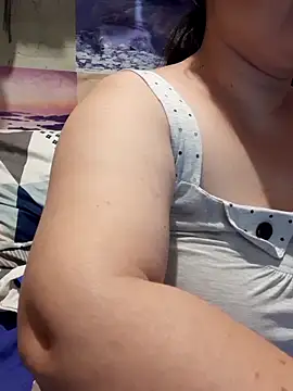 Snapshot of Kimkhaepretty chatting on February 3, 2:11 pm Kimkhaepretty online show from February 3, 2:11 pm