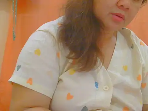 Kimkhaepretty online show from December 20, 10:23 pm