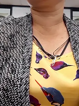 Kimkhaepretty online show from January 8, 1:55 am