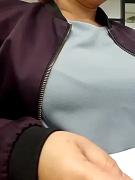 Kimkhaepretty online show from December 15, 6:30 am