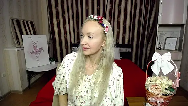 horny blonds online show from November 27, 11:21 am