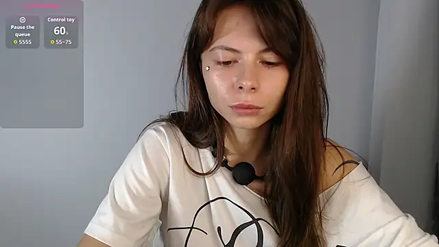Snapshot of BellaAbey chatting on July 17, 10:18 pm BellaAbey online show from July 17, 10:18 pm