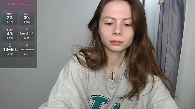 BellaAbey online show from March 9, 8:45 pm