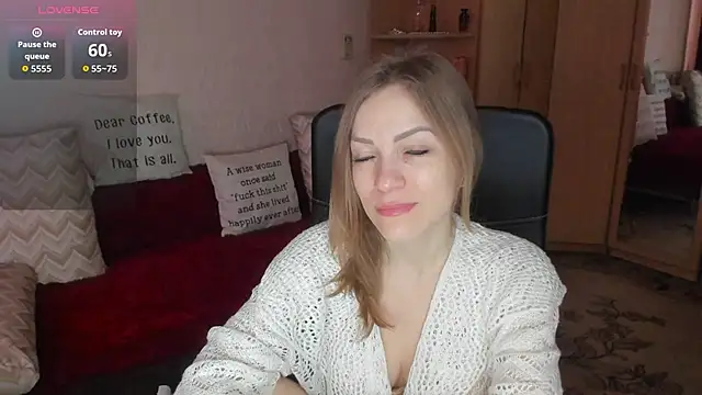 Tiffany Bates online show from April 15, 9:15 am