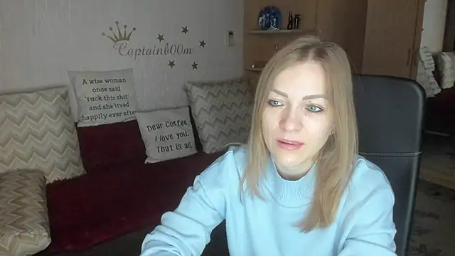 Tiffany Bates online show from November 14, 4:05 am