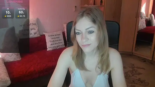 Snapshot of Tiffany_Bates chatting on June 10, 3:30 am Tiffany Bates online show from June 10, 3:30 am