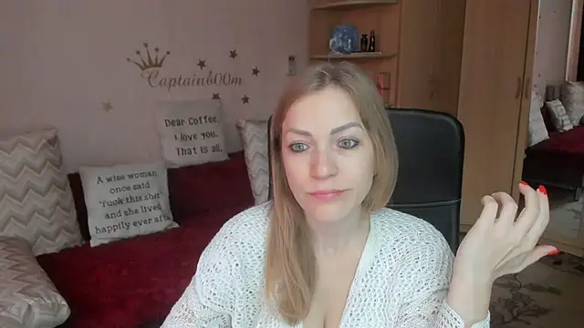 Tiffany Bates online show from September 26, 8:32 am