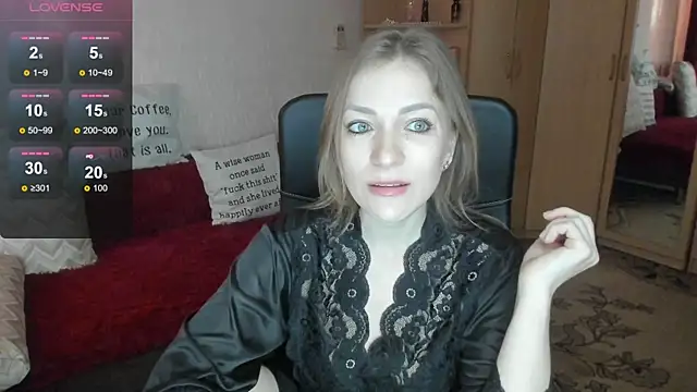 Tiffany Bates online show from May 14, 2:52 am