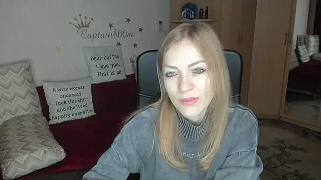 Tiffany Bates online show from October 7, 3:29 am