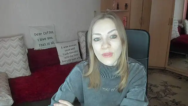 Tiffany Bates online show from March 21, 10:52 am