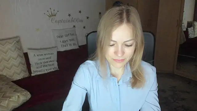 Tiffany Bates online show from November 1, 3:13 am