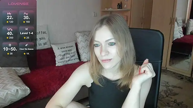 Snapshot of Tiffany_Bates chatting on July 19, 9:17 am Tiffany Bates online show from July 19, 9:17 am