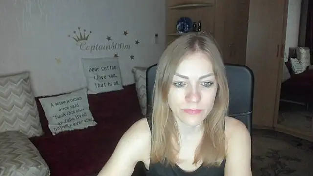 Tiffany Bates online show from October 21, 3:17 am