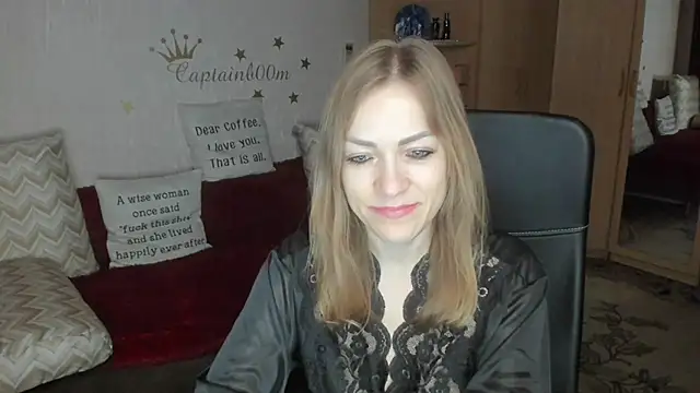 Tiffany Bates online show from October 25, 3:38 am