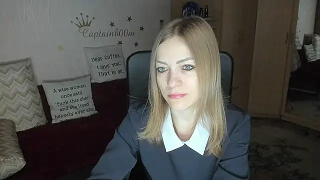 Tiffany Bates online show from November 2, 3:11 am