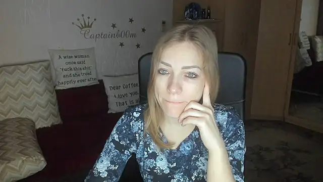 Tiffany Bates online show from November 9, 3:54 am