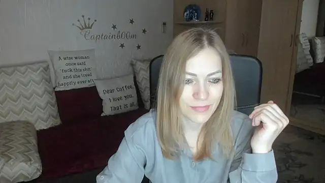 Tiffany Bates online show from November 12, 3:21 am