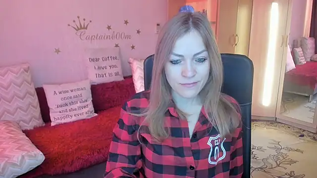 Tiffany Bates online show from October 1, 4:06 am