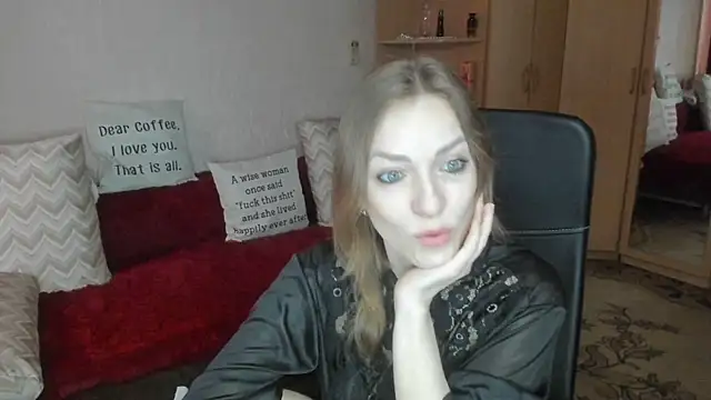 Tiffany Bates online show from April 24, 9:22 am