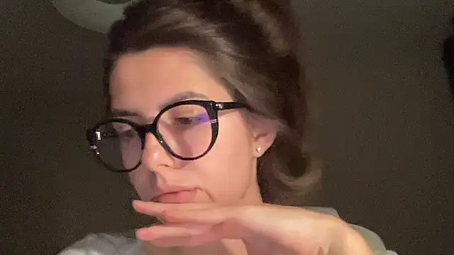 Snapshot of Felirayya chatting on October 24, 9:14 pm Felirayya online show from October 24, 9:14 pm