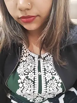 Snapshot of Miss_Rose__ chatting on December 2, 9:11 am Miss Rose online show from December 2, 9:11 am