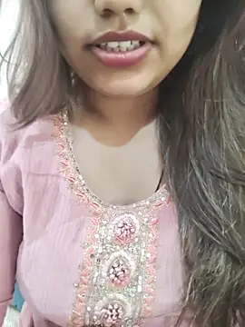Miss Rose   online show from May 12, 9:04 am