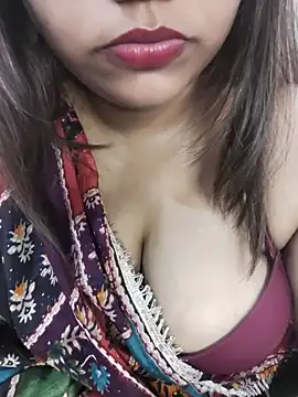 Snapshot of Miss_Rose__ chatting on November 3, 6:18 am Miss Rose online show from November 3, 6:18 am