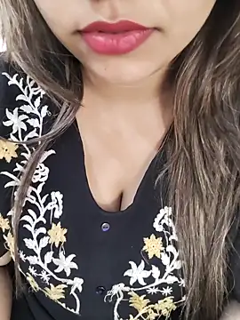 Snapshot of Miss_Rose__ chatting on November 15, 4:38 am Miss Rose online show from November 15, 4:38 am