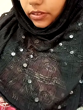 Snapshot of Miss_Rose__ chatting on October 28, 6:01 am Miss Rose online show from October 28, 6:01 am