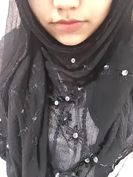 Miss Rose   online show from December 17, 1:27 pm