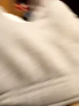 ruiiizz online show from March 11, 4:06 am