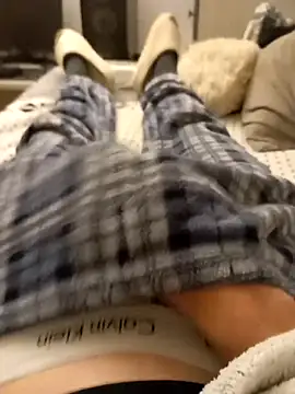 ruiiizz online show from March 13, 9:53 pm