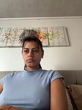 Snapshot of anna_evans09 chatting on October 19, 1:25 pm anna evans09 online show from October 19, 1:25 pm
