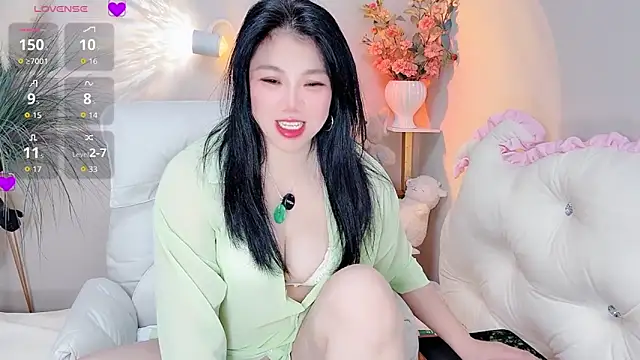 Huanhuan- online show from March 12, 9:02 am