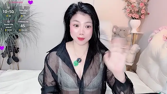 Huanhuan- online show from March 1, 3:56 pm