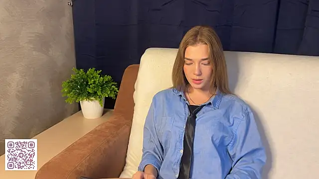 LilianLee online show from October 7, 5:03 pm