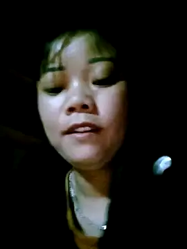 Snapshot of Samyy_xx chatting on November 28, 10:43 pm Samyy xx online show from November 28, 10:43 pm