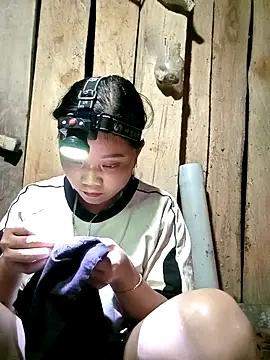 Snapshot of Samyy_xx chatting on October 23, 12:15 pm Samyy xx online show from October 23, 12:15 pm