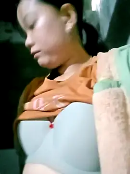 Snapshot of Samyy_xx chatting on November 3, 11:52 pm Samyy xx online show from November 3, 11:52 pm