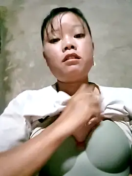 Snapshot of Samyy_xx chatting on October 30, 10:39 pm Samyy xx online show from October 30, 10:39 pm