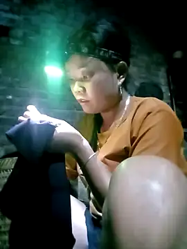 Snapshot of Samyy_xx chatting on November 3, 11:47 am Samyy xx online show from November 3, 11:47 am