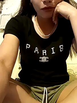 Snapshot of Phiny_xx chatting on October 18, 11:18 pm Phiny xx online show from October 18, 11:18 pm