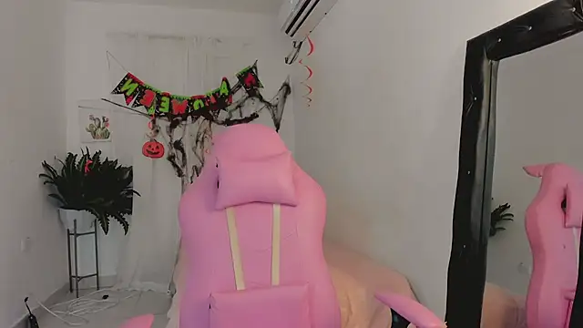 Snapshot of vanelope_smith chatting on October 30, 10:39 pm vanelope smith online show from October 30, 10:39 pm