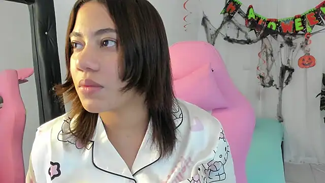 Snapshot of vanelope_smith chatting on November 7, 12:04 am vanelope smith online show from November 7, 12:04 am