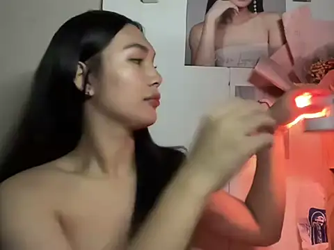 FelicityLincoln online show from April 2, 8:26 pm