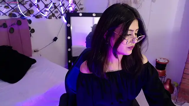 isa bunny18 online show from November 3, 4:17 am