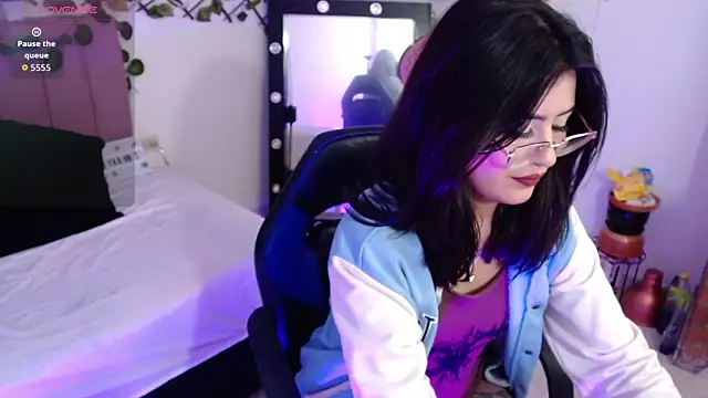 isa bunny18 online show from November 8, 7:50 pm