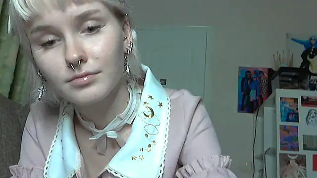 Paradoxy  online show from December 4, 9:14 pm