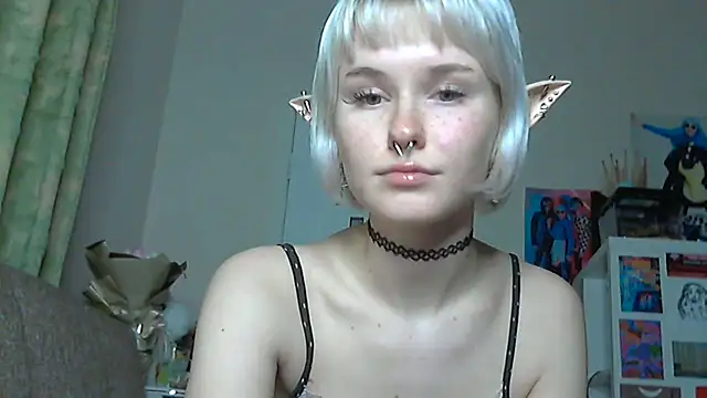 Paradoxy  online show from December 3, 8:30 pm