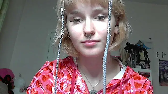 Paradoxy  online show from May 9, 9:07 pm